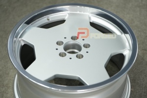 Jantes forgées en alliage d'aluminium léger personnalisées pour <span class=keywords><strong>Mercedes</strong></span>-Benz Classe E GLE <span class=keywords><strong>GLC</strong></span> GLA GLS GLE63 AMG W144 W166 V167 CLA CLE CLS - Product Image 2