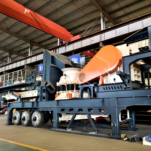 Hoogwaardige mobiele <span class=keywords><strong>crusher</strong></span> van 300t/u, wielgemonteerde kegelbreker voor beton, kalksteen, grind en aggregaten, mobiel brekerstation - Product Image 1