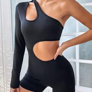 VOIKERDR Mono corto de un solo hombro para mujer, con aberturas, de elastano y poliéster, estilo athleisure, conjunto a juego - Product Image 5