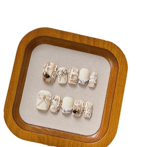 Faux ongles en acrylique à motif à carreaux, exquis et élégants, de luxe, style industriel lourd, classique français 3D, 10 pièces, pour <span class=keywords><strong>manucure</strong></span> - Product Image 1