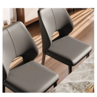 Chaise de salle à manger moderne de luxe italienne, structure en acier carbone, cuir, éponge haute résilience, dossier ergonomique creux, hôtel, restaurant