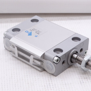 Neuer Original Lagerbestand DZF-32-10-A-<span class=keywords><strong>P</strong></span>-A Industrielle Automatisierung PAC Dedizierter SPS-Programmiercontroller - Product Image 1
