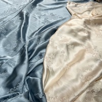 Le prix le plus bas tissu jacquard style chinois tissu satiné doux tissu lisse vêtements