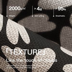 Alfombra de Baño Rectangular con Diseño de Corazones, Fibra de Poliéster Absorbente, Antideslizante, de Secado Rápido, Diseño Minimalista - Product Image 1