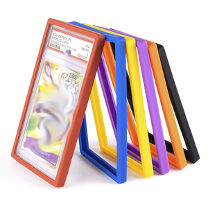 Étui de protection en silicone pour cartes gradées <span class=keywords><strong>PSA</strong></span> - Housse souple anti-chute pour cartes <span class=keywords><strong>Pokémon</strong></span>, sportives et TCG - Product Image 1