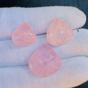 Nouveauté Morganite rose naturelle sculptée en forme de cœur Cabochon 6mm de hauteur bijoux uniques avec forme de cœur de spéléologie unique - Product Image 2