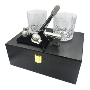 Estante <span class=keywords><strong>de</strong></span> madera reutilizable con forma <span class=keywords><strong>de</strong></span> Granada para whisky, caja <span class=keywords><strong>de</strong></span> madera negra <span class=keywords><strong>de</strong></span> alta calidad con piedras, cubo <span class=keywords><strong>de</strong></span> hielo, juego <span class=keywords><strong>de</strong></span> regalo con <span class=keywords><strong>gafas</strong></span> - Product Image 3