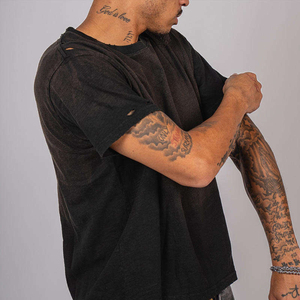 TOPSHOW T-Shirt Strappata e Invecchiata all'Ingrosso, Stile Vintage Lavato, Oversize Streetwear per <span class=keywords><strong>Uomo</strong></span> - Product Image 4