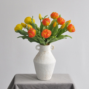 Ramo de Tulipanes Artificiales de Goma Suave, 5 Cabezas, Corto, Multicapa, Estilo de Alta Gama, Decoración de Escritorio - Product Image 3