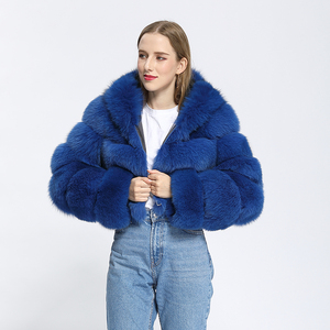<span class=keywords><strong>Di</strong></span> nuovo Modo Con Cappuccio <span class=keywords><strong>di</strong></span> <span class=keywords><strong>Volpe</strong></span> Cappotto <span class=keywords><strong>di</strong></span> <span class=keywords><strong>Pelliccia</strong></span> <span class=keywords><strong>di</strong></span> Inverno Caldo <span class=keywords><strong>di</strong></span> Alta Reale della <span class=keywords><strong>Pelliccia</strong></span> <span class=keywords><strong>di</strong></span> Fox Delle Donne <span class=keywords><strong>di</strong></span> Stile Breve Con Cappuccio Cappotto <span class=keywords><strong>di</strong></span> <span class=keywords><strong>Pelliccia</strong></span> <span class=keywords><strong>di</strong></span> <span class=keywords><strong>Volpe</strong></span> - Product Image 3