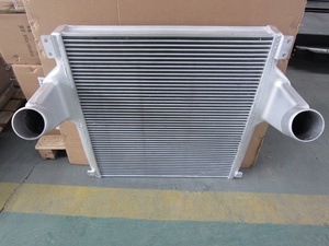 <span class=keywords><strong>Intercooler</strong></span> OEM ME298023 ME291755 pour <span class=keywords><strong>Mitsubishi</strong></span> SUPER GREAT 6M70 8DC11 6D40 8DC9 6D24 - Product Image 2