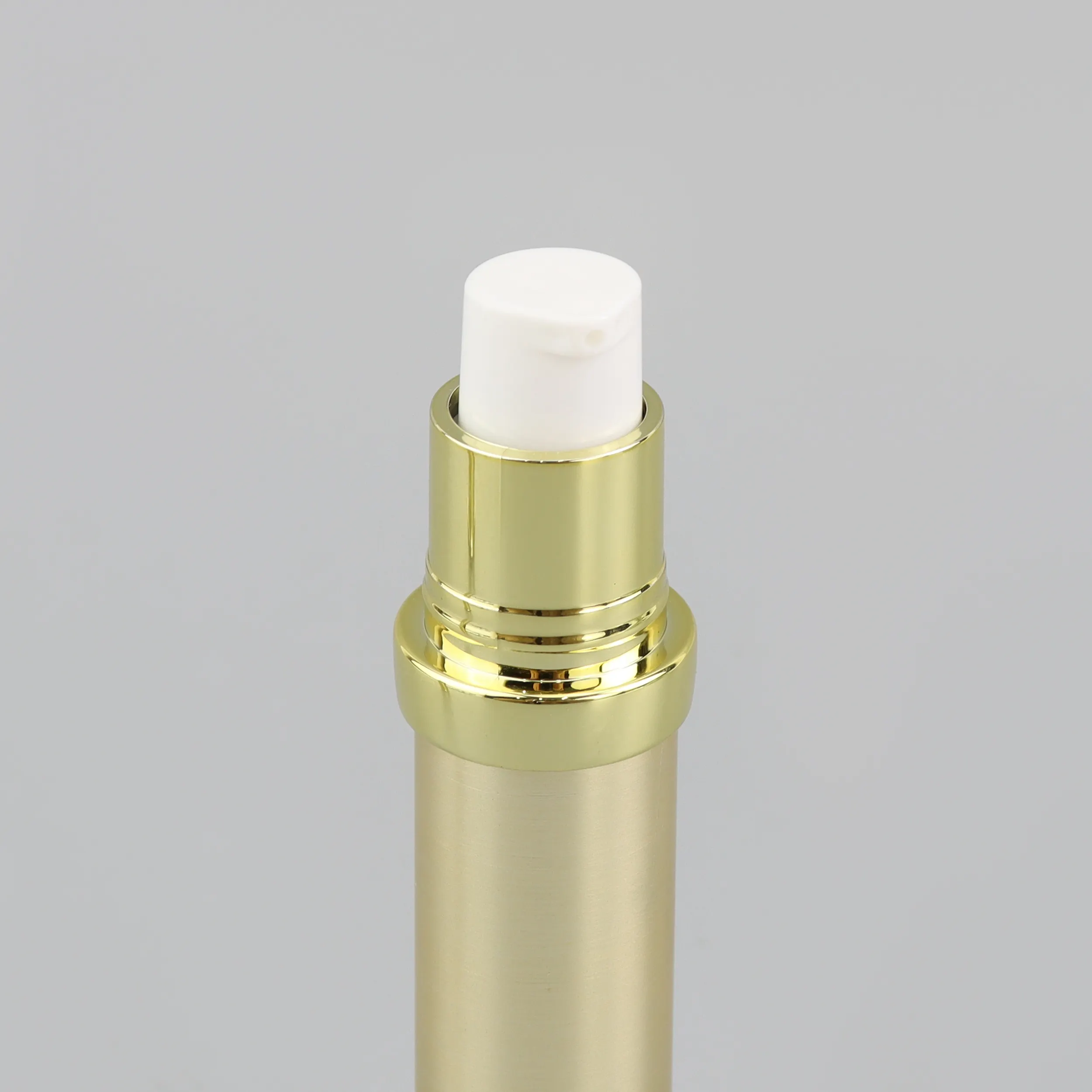 वायुहीन पंप बोतल सोना खाली गोल ऐक्रेलिक कॉस्मेटिक त्वचा देखभाल सीरम पैकेजिंग 5 मिलीलीटर 10 मिलीलीटर आई क्रीम बोतल