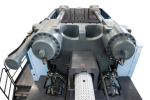 Macchina per Stampaggio a Iniezione Idraulica a Due Piastre da 1000 Tonnellate per Produzione di Cestini in Plastica - Product Image 5