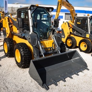 Chargeuse sur pneus diesel CLG385B de 1,375 tonne, chargeuse compacte avec une capacité de godet de 0,45 m3, garantie d'un an, haute efficacité - Product Image 5