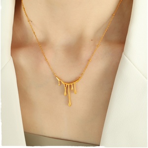 Collar con Colgante de Gota de Cera de Acero Inoxidable Chapado en Oro de 18k, Impermeable, con Diseño Irregular de Gotas de Lava, Antideslustre y de Moda - Product Image 1