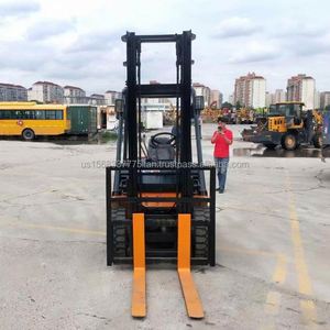 Chariot élévateur diesel d'occasion FD30 3T avec mât à deux étages, pneus pneumatiques/solides - Très bon état de fonctionnement, prix bas - Product Image 4