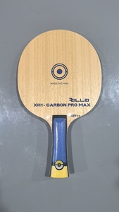 Raquette de tennis de table pour enfants Minion, modèle débutant XH1-CARBON PRO MAX, lame en bois pur et carbone, poignée fine, caoutchouc à picots - Product Image 5