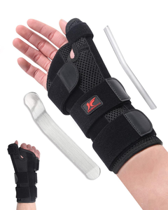 Attelle de nuit unisexe noire pour le syndrome du canal carpien, avec attelle de <span class=keywords><strong>pouce</strong></span> pour la ténosynovite de De Quervain et la tendinite - Product Image 1