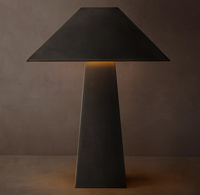Lampe de table trapézoïdale en laiton patiné E26, LED moderne et flexible, intensité variable, silhouette sculpturale entièrement métallique