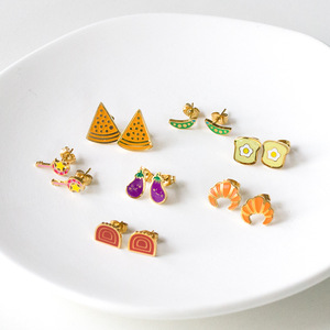Pendientes de acero inoxidable con forma de <span class=keywords><strong>hamburguesa</strong></span> para niños, pendientes con broche para comida, verduras, <span class=keywords><strong>berenjena</strong></span>, calabaza, pan - Product Image 1
