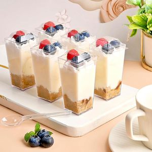 Gobelets carrés jetables en PS à paroi simple de 90 mm de diamètre (3 oz) avec couvercles pour desserts, glaces, yaourts, mousses et gâteaux – Idéaux pour les fêtes - Product Image 5