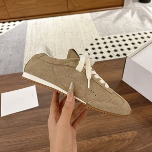 Nouvelles chaussures de skate personnalisées avec logo de designer de la marque ALSS - Chaussures de sport luxueuses avec empeigne en mesh, légères et respirantes. - Product Image 5