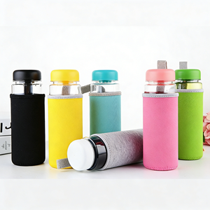 Bouteille d'eau en plastique transparente personnalisée avec logo, design unique, pour la publicité, la promotion, les boissons, les jus, les cadeaux - Product Image 2