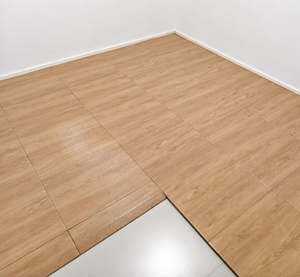 Rouleaux de revêtements de sol en caoutchouc imitation bois, imperméables et écologiques, fabriqués par DINGYE, pour bureaux et hôtels - Product Image 3