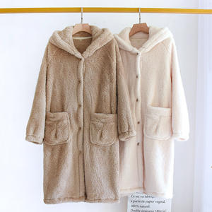 Conjunto de <span class=keywords><strong>Pijama</strong></span> de <span class=keywords><strong>Polar</strong></span> Suave al por Mayor, con Capucha y <span class=keywords><strong>Botones</strong></span>, para Mujer y Hombre, Ropa de Dormir Cálida para Invierno, Ropa de Casa, Regalo de Navidad, Elegante - Product Image 3