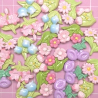 100 pièces de cabochons plats en résine en forme de fleur, style Kawaii, pour scrapbooking, centres de nœuds pour cheveux, artisanat DIY et accessoires de décoration pour coques de téléphone
