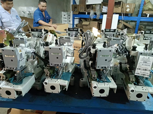 Venta Directa de Fábrica Profesional, Máquina de Coser Industrial de 12 Agujas con Hilo Elástico - Product Image 4