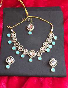 Ensemble de colliers choker de luxe Mint Gan Kundan, digne d'un bijou de mariée traditionnel Statermont & Masing Fikka. - Product Image 5