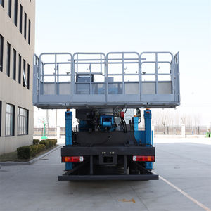 Remplacement d'affiche <span class=keywords><strong>de</strong></span> montage <span class=keywords><strong>de</strong></span> panneau d'affichage publicitaire extérieur et installation d'affichage public à grande échelle chariot élévateur aérien <span class=keywords><strong>de</strong></span> 45m - Product Image 4