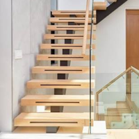 Escalier moderne en acier inoxydable avec structure mono-corps et marches en bois pour intérieur