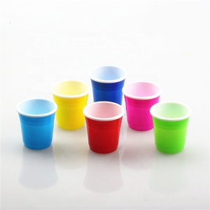 Bicchierini da 2 once per feste blu Redneck - Product Image 2