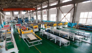 Extrusora de Doble Tornillo de Alta Capacidad para la Fabricación de Perfiles de Terraza WPC con Motor de 37kW para Reciclaje de <span class=keywords><strong>Madera</strong></span> Plástica - Product Image 2