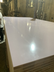 18mm melamine <span class=keywords><strong>blockboard</strong></span> màu trắng Malacca lõi nhiều lớp ván ép - Product Image 6