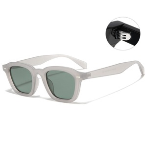 Nouveauté Lunettes de soleil de luxe pour hommes et femmes Cadre carré Lunette de soleil de créateur avec verres UV400 - Product Image 2