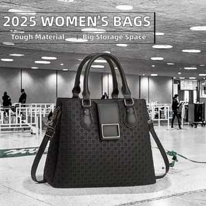 Sac à bandoulière vintage en toile Vax avec sac en cuir, spacieux, personnalisé et personnalisable - Product Image 3