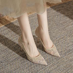 Chaussures de mariage élégantes pour femmes, talons aiguilles pointus en satin noir, en similicuir léger orné de strass, à lacets, pour l'hiver - Product Image 2