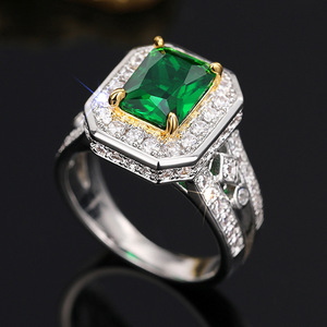 Anello Quadrato da Donna Elegante e di Lusso, Gioiello da Dito alla Moda per Matrimoni - Product Image 1