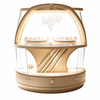 Vitrine d'îlot semi-circulaire moderne pour bijoux, comptoir modulaire en verre incurvé, présentoir de diamants et d'argent pour magasin de détail