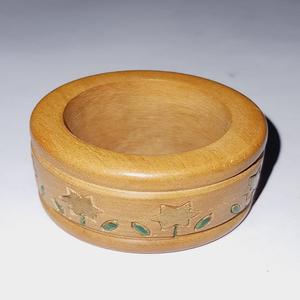 Anneaux de serviette de Pâques fins fabriqués à la main sur mesure Décoration de table en bois unique Cadeaux de Pâques uniques et écologiques - Product Image 1