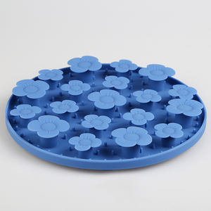 Bol de nourrissage lent moderne en silicone étanche pour grands chiens, design floral, plat peu profond, tapis de nourriture pour animaux de compagnie - Product Image 6