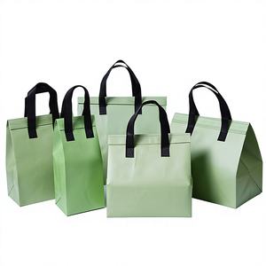 Sacs isothermes multifonctionnels en non-tissé avec poignée intégrée pour gâteaux, restauration et bubble tea à emporter - Product Image 1