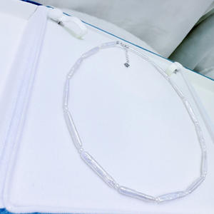 Collier avec boucle en chaîne en argent pur, perles d'eau douce baroques argentées naturelles de petite taille, de la mer de Zhuji Shanxia, de forme irrégulière - Product Image 3