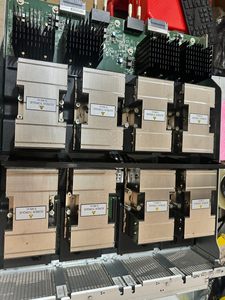 <span class=keywords><strong>Server</strong></span> ad Alta Velocità XL270d Gen10 con 8 Schede V100 SXM2 16G NVLink per Calcolo AI di Modelli Grandi - Product Image 1