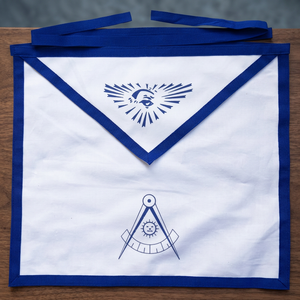 Tablier de Maître Maçonnique Personnalisé Uniquen Enterprises MA17, Bordure Blanche et Bleue, Emblème Sérigraphié, Style Classique, Badge de Vêtement - Product Image 2