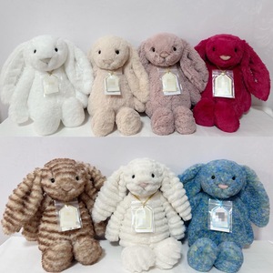 ตุ๊กตาบั๊กส์บันนี่ รุ่นจีซี อัลติมิท เพอร์เฟค ซีรีส์ โกลด์ สแตนดาร์ด // ตุ๊กตาผ้าสำหรับเด็ก - Product Image 1