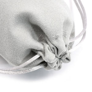 Bolsa de Terciopelo con Cordón, Diseño de Fábrica, Alta Calidad, Impresión en Serigrafía Azul, Bolsa de Regalo Personalizada de Terciopelo y Franela - Product Image 3